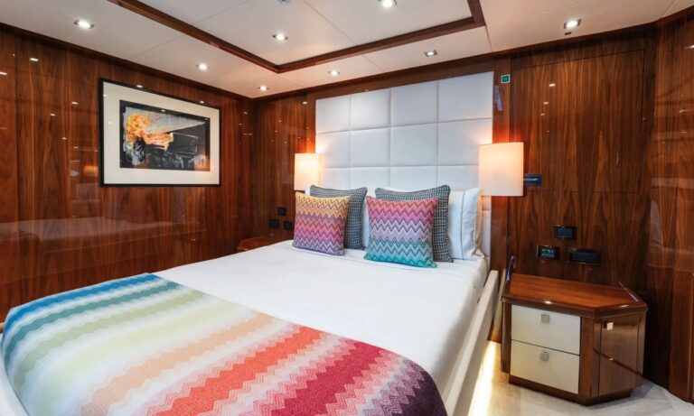 Sunseeker 131, photo 14