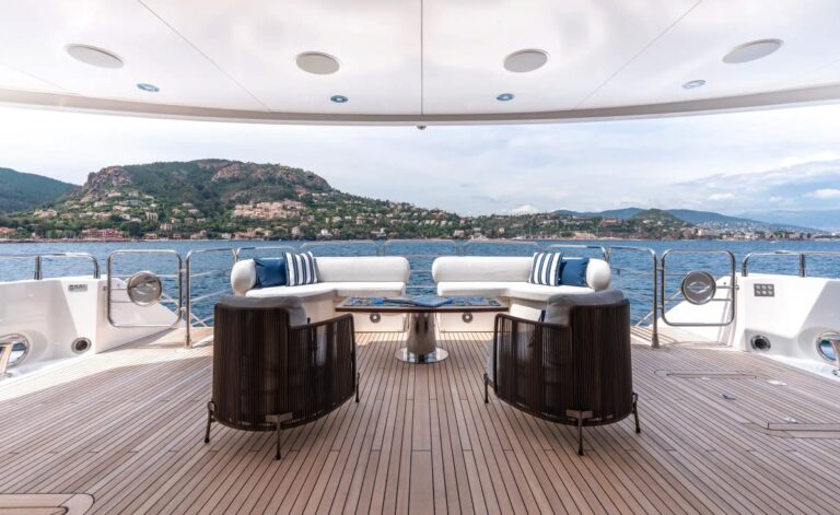 Sunseeker 131, photo 8
