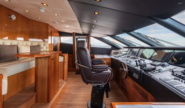 Sunseeker 131, photo 19