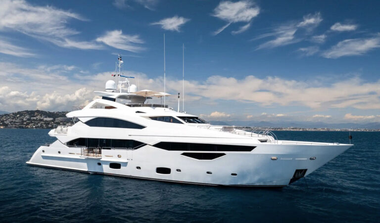 Sunseeker-131-for-sale-yachtsgreececom-tri-deck-motor-yacht-40m-cruising