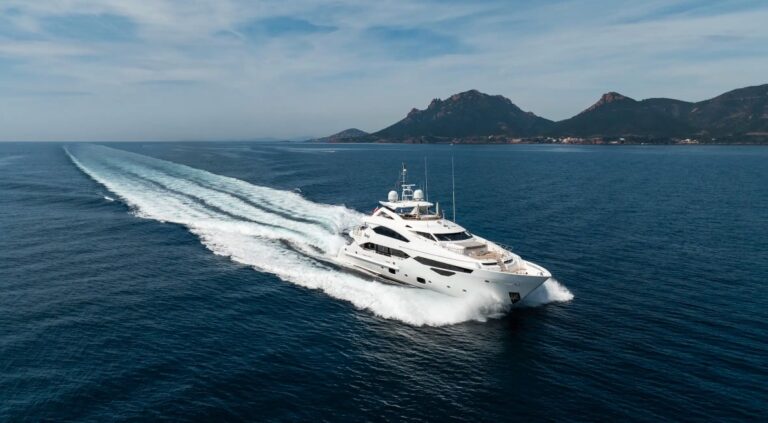 Sunseeker 131, photo 27