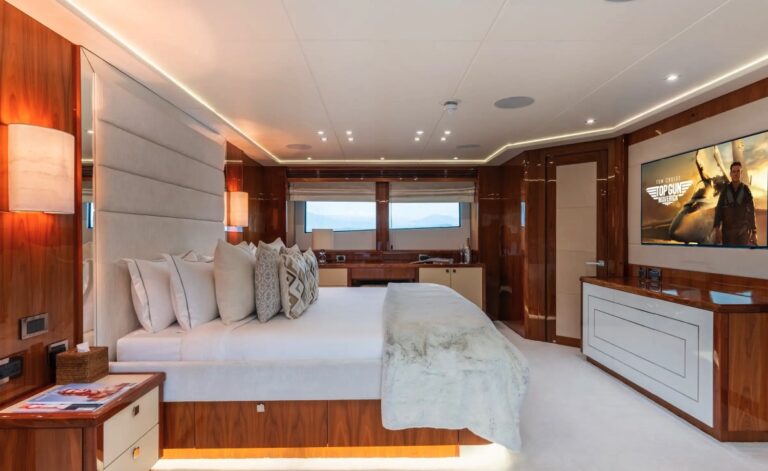 Sunseeker 131, photo 11
