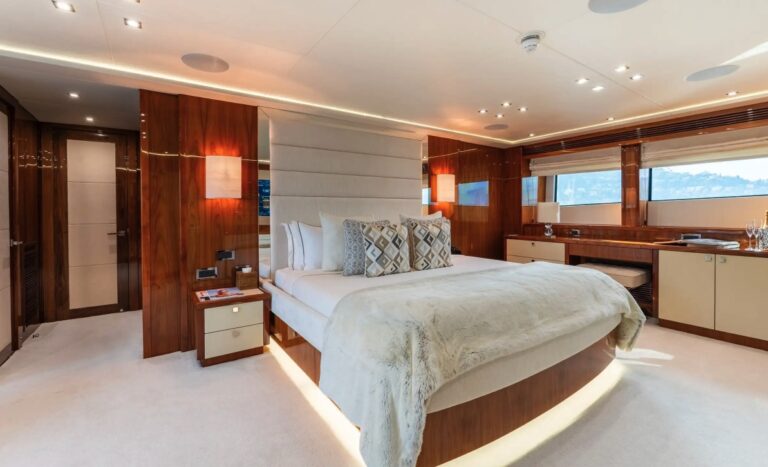 Sunseeker 131, photo 12