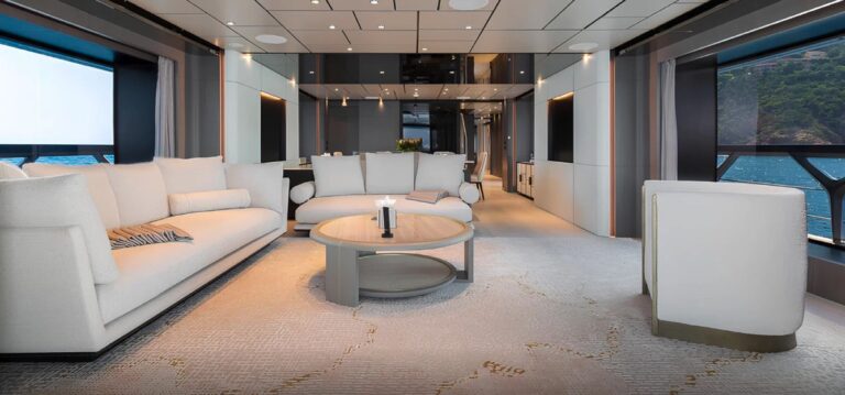 Ferretti Custom Line 140, photo 17