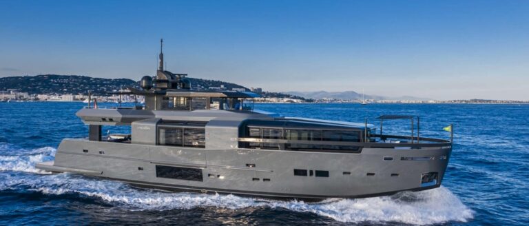 Arcadia 105, photo 1