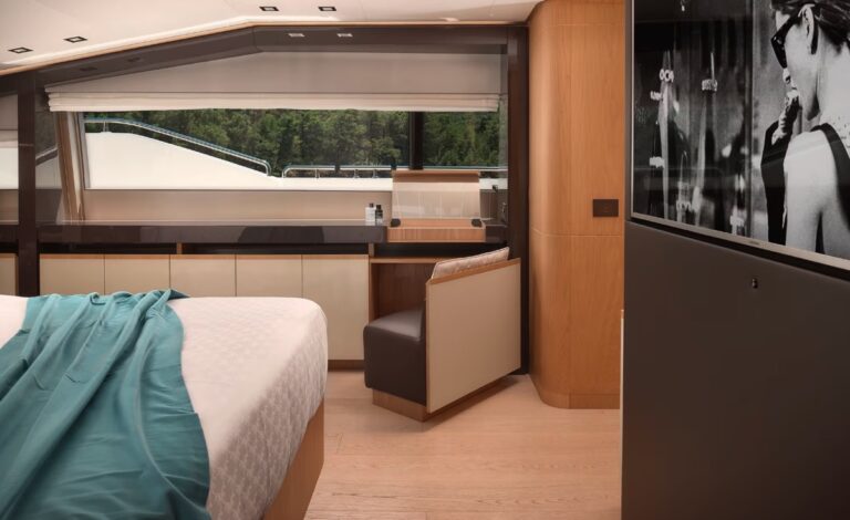 Ferretti 960, photo 9