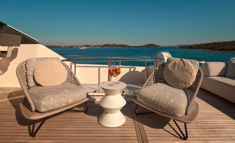 Ferretti 960, photo 19