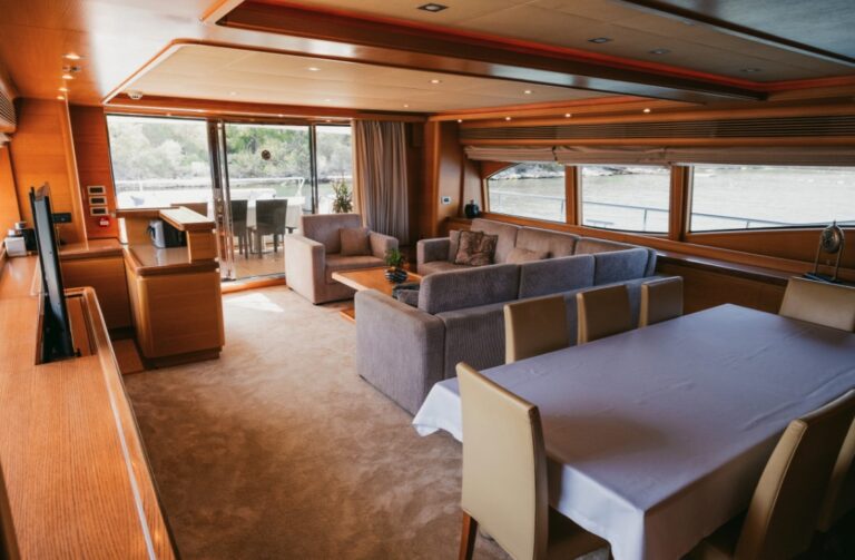 Ferretti Custom Line 97, photo 8