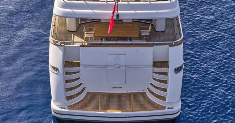 Sanlorenzo-26.75m-for-sale-yachtsgreece-motor-yacht-external6