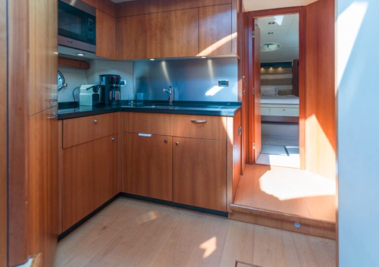 Sunseeker Predator 64, photo 22