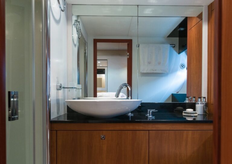 Sunseeker Predator 64, photo 29